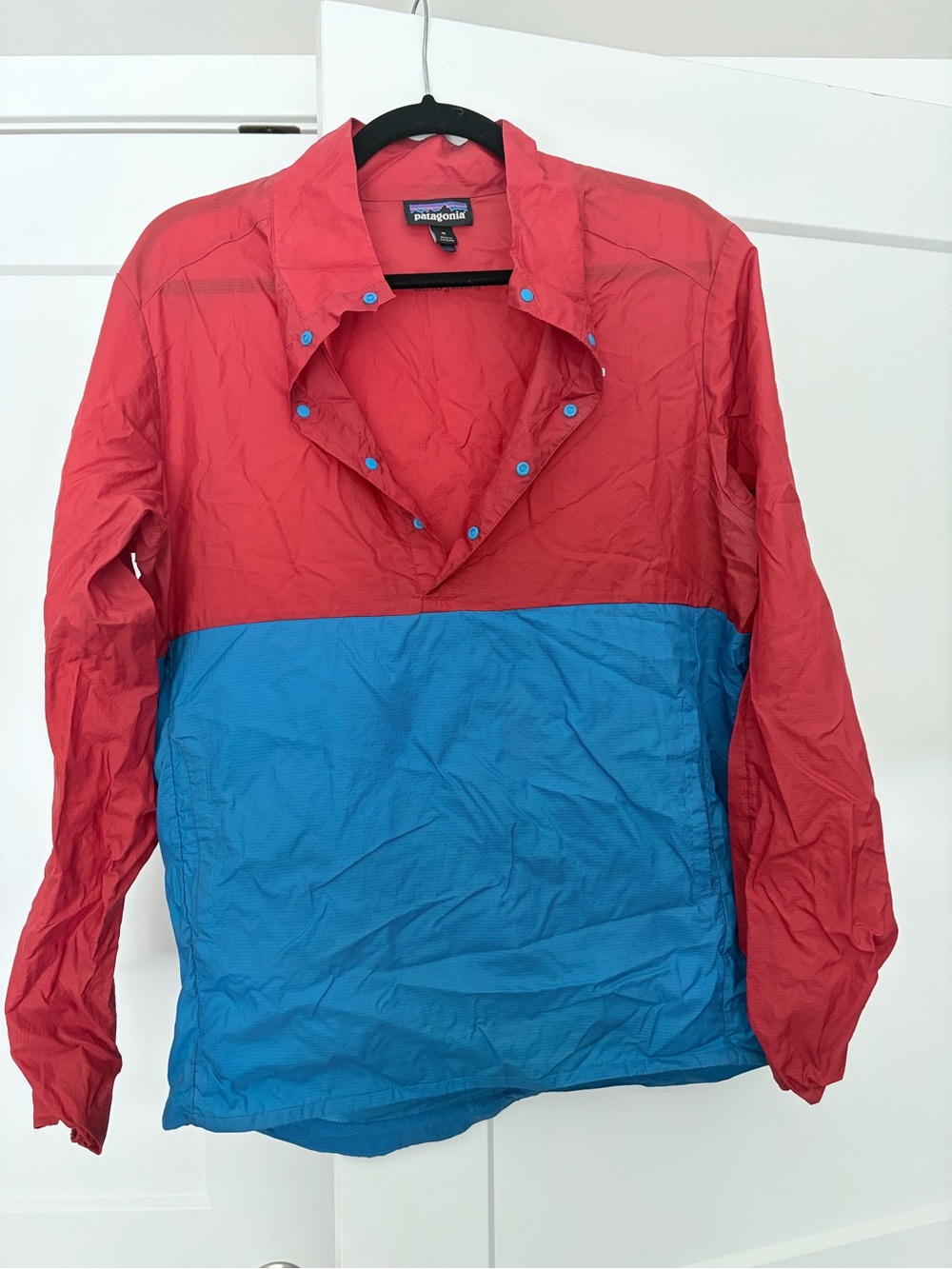 Patagonia Red and Blue Pullover Windbreaker Anorak